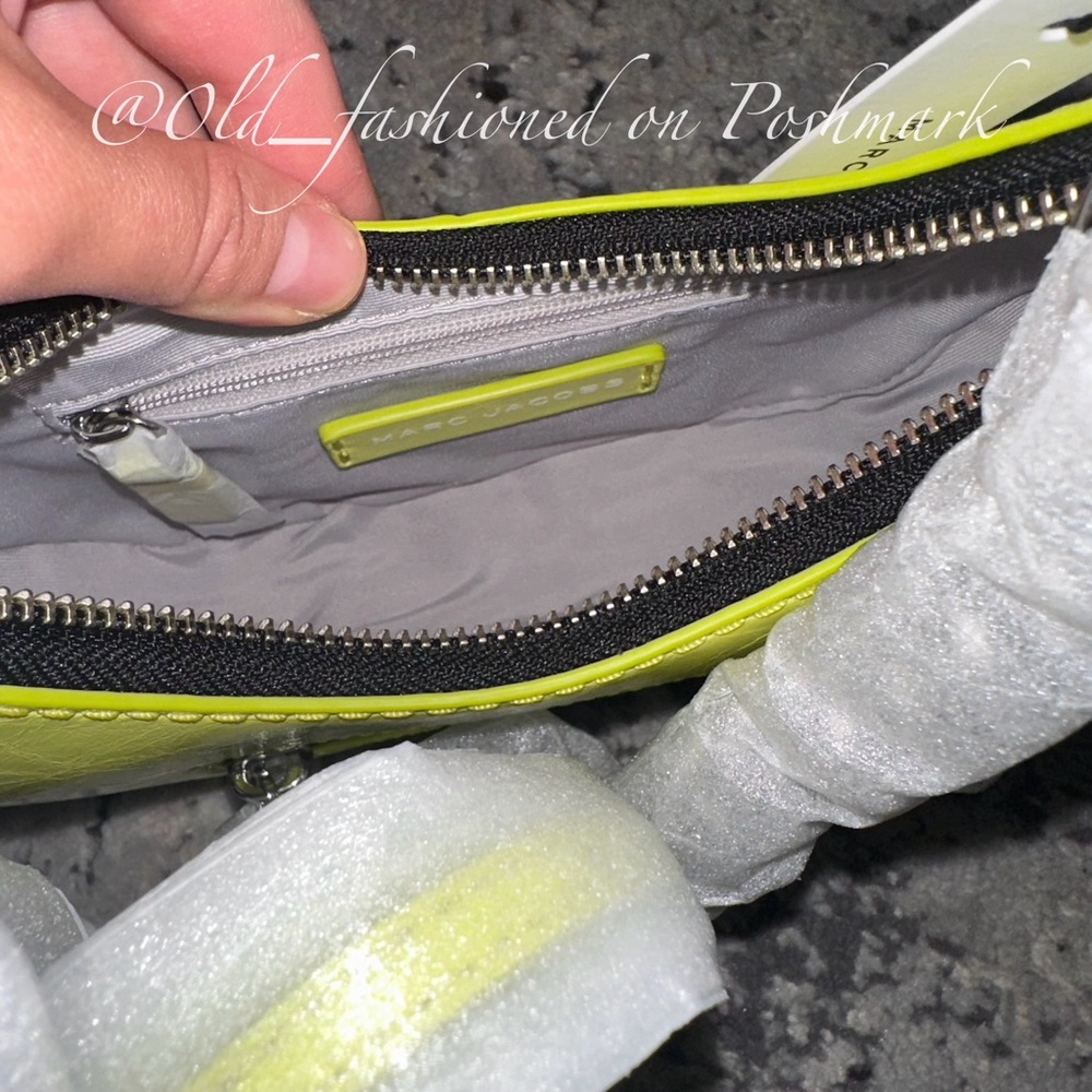MARC JACOBS Leather Crescent Bag - Limoncello - Picture 12 of 12